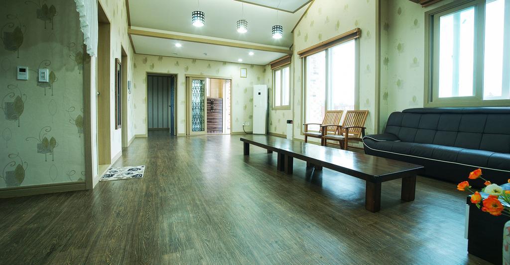 Jeju Olleh House Villa Bagian luar foto