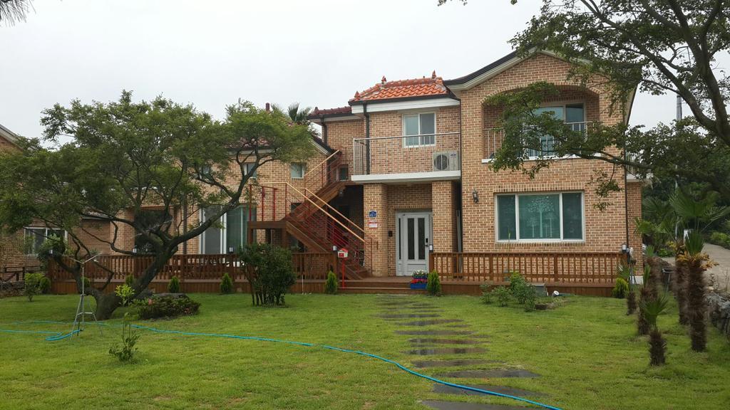 Jeju Olleh House Villa Bagian luar foto